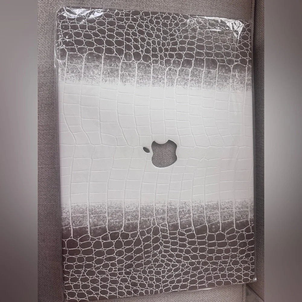 MACBOOK PRO 16in computer cover from heaven mayhem brand new with tags